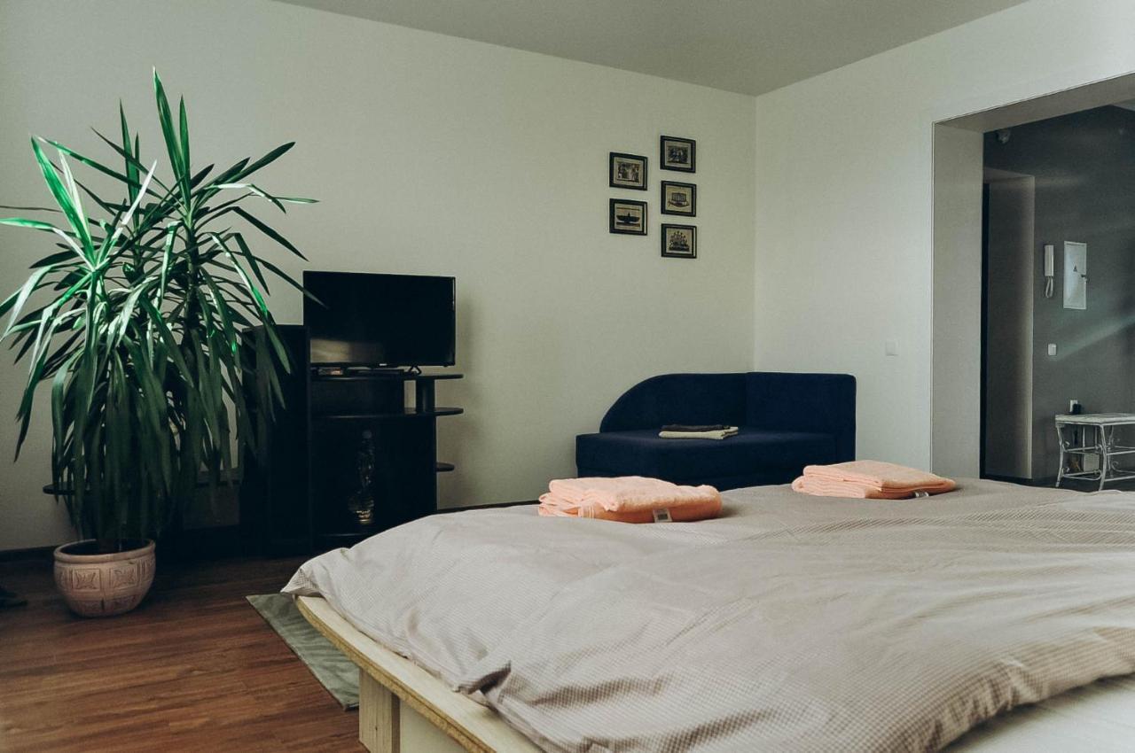 Apartment Пинск Екстериор снимка