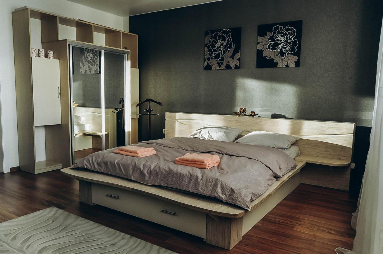 Apartment Пинск Екстериор снимка